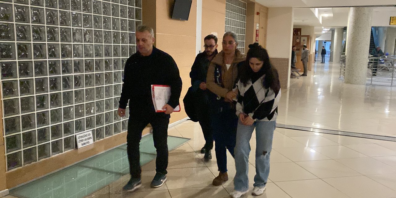 İstanbul-pendik'te Gizlice Dünyaya Getirdiği Bebeği 1. Kattan Atan Anne Tutuklandı