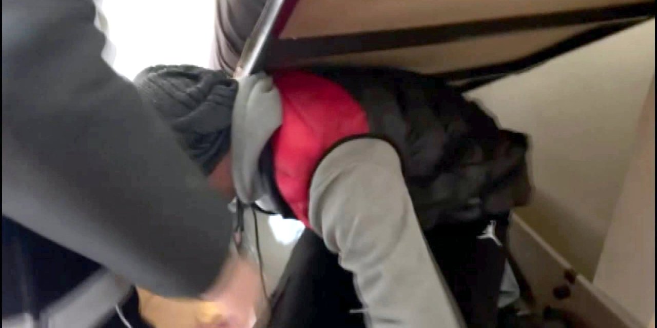 İstanbul- Avcılar'da Kaçak Göçmen Operasyonu: Bazanın İçinden Çıktı