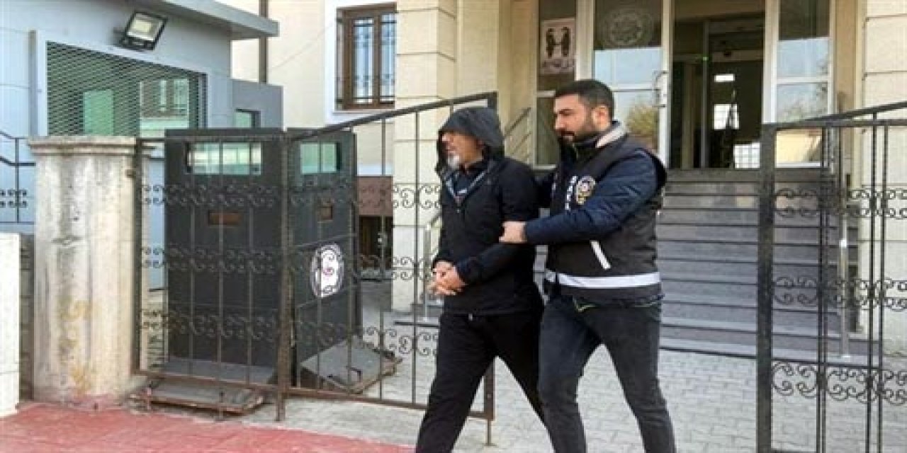 Binanın Çatısından Çevreye Ateş Açan İhraç Polis Tutuklandı