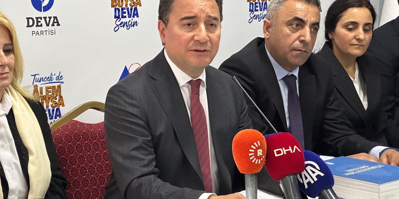 Babacan: Seçmenle Kavga Halinde Bir Muhalefet Görüyoruz