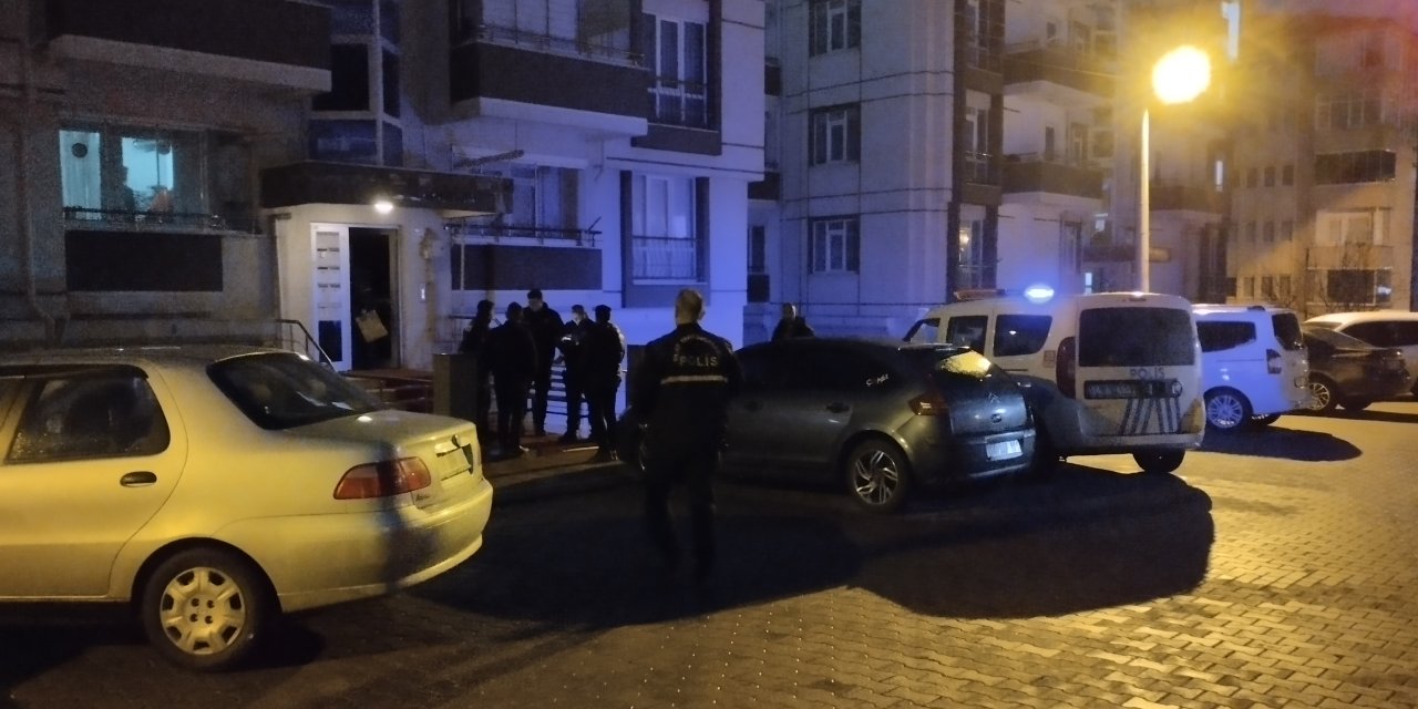 Aile Arasında Çıkan Tartışmada Damada Ateş Etmek İsterken Kazara Yeğenini Vurdu