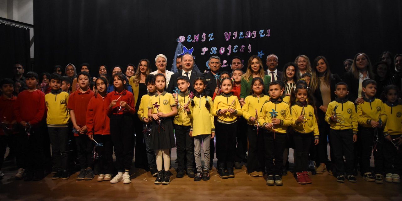 Depremzede Öğrenciler Mektup Arkadaşlarıyla İzmir'de Buluştu