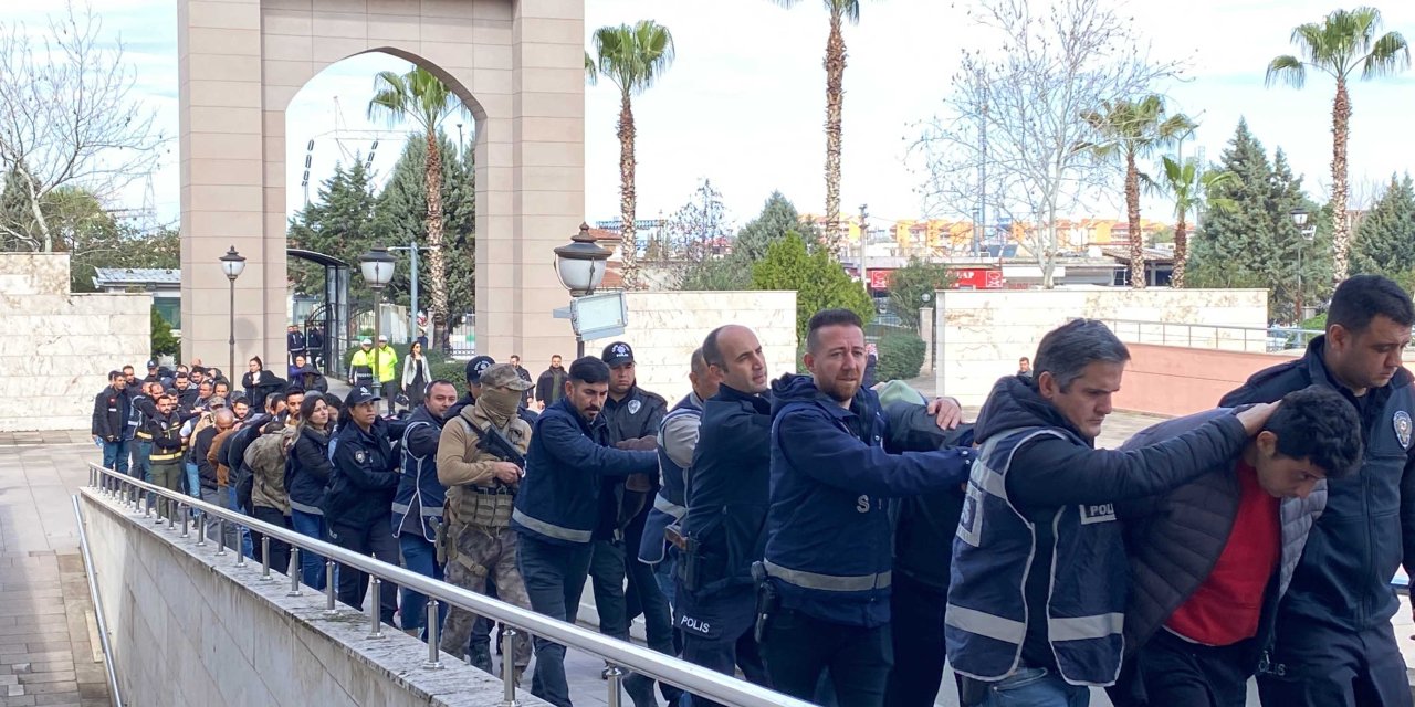 Osmaniye’de Mahzen-3 Operasyonu'nda Gözaltına Alınan 52 Şüpheli Adliyede