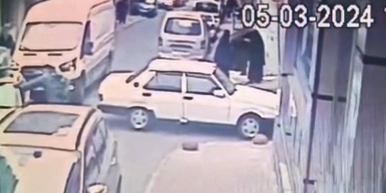 İstanbul - Esenler’de Sokak Ortasındaki Arbedede Silah Ateş Aldı: 2 Yaralı