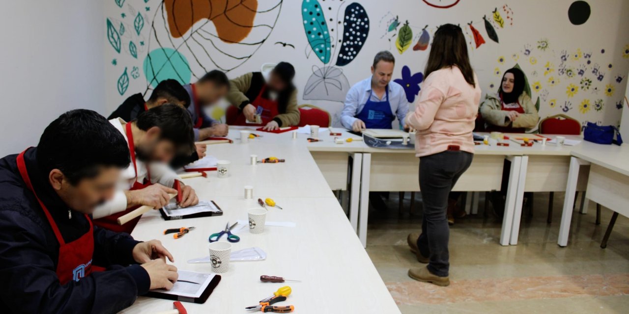 Denetimli Serbestlik İle Serbest Bırakılanlara Filografi Sanatı Kursu