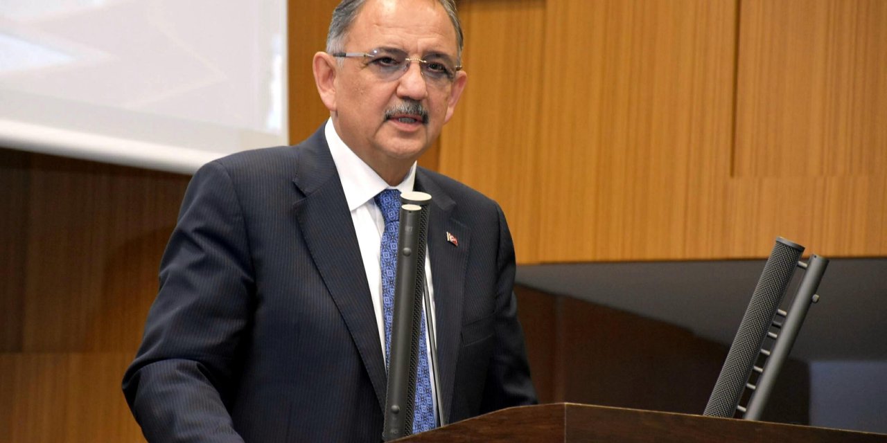 Bakan Özhaseki: İzmir'de Evini Yenilemek İsteyen Herkese 0,69 Faizle 180 Aya Kadar Vadeli Kredi Temin Ediyoruz (2)