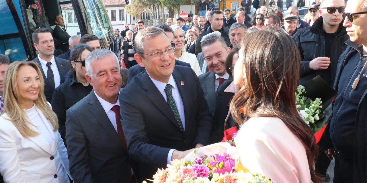 Özgür Özel: Başkanın Başarı Karnesini Gösteren Memnuniyet Anketleri Yapacağız (3)