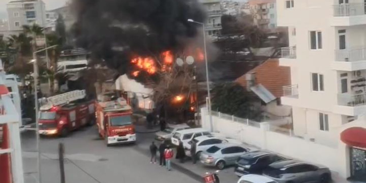 Antalya'da Gecekondu Yangını; Küle Döndü