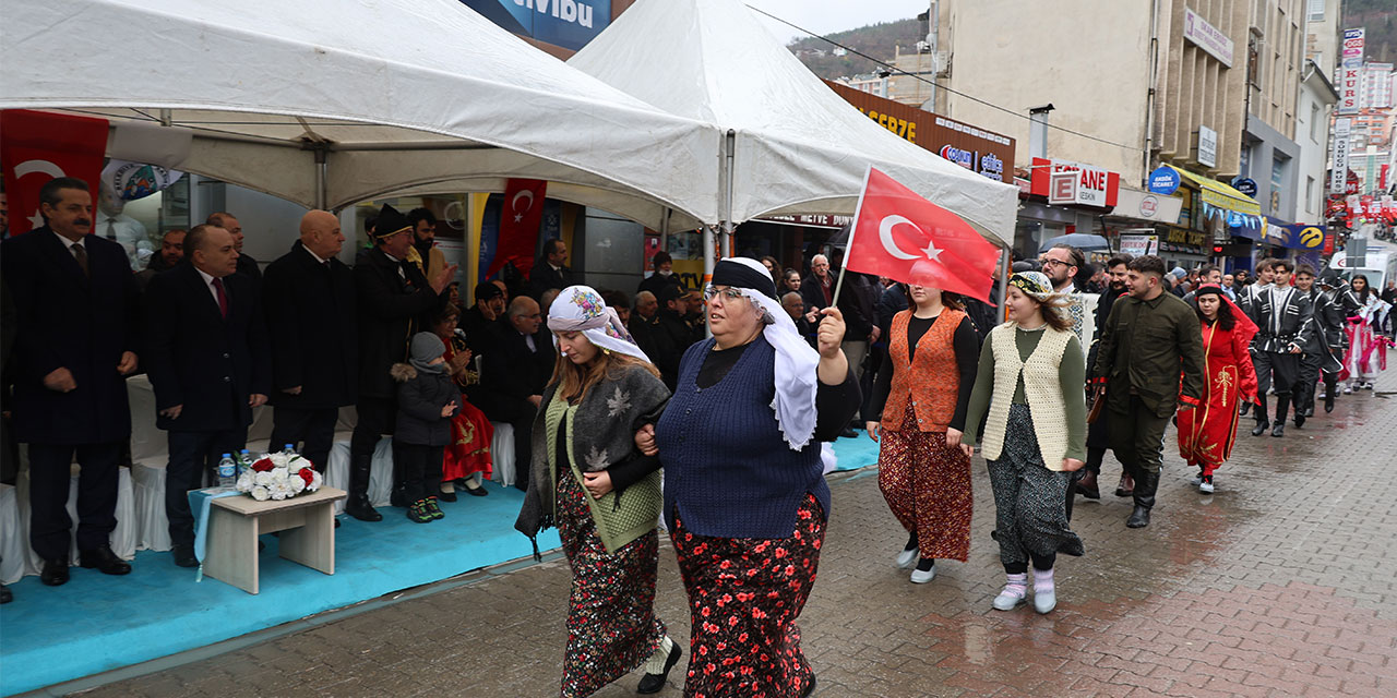 Artvin'in düşman işgalinden kurtuluşunun 103'üncü yıl dönümü kutlandı