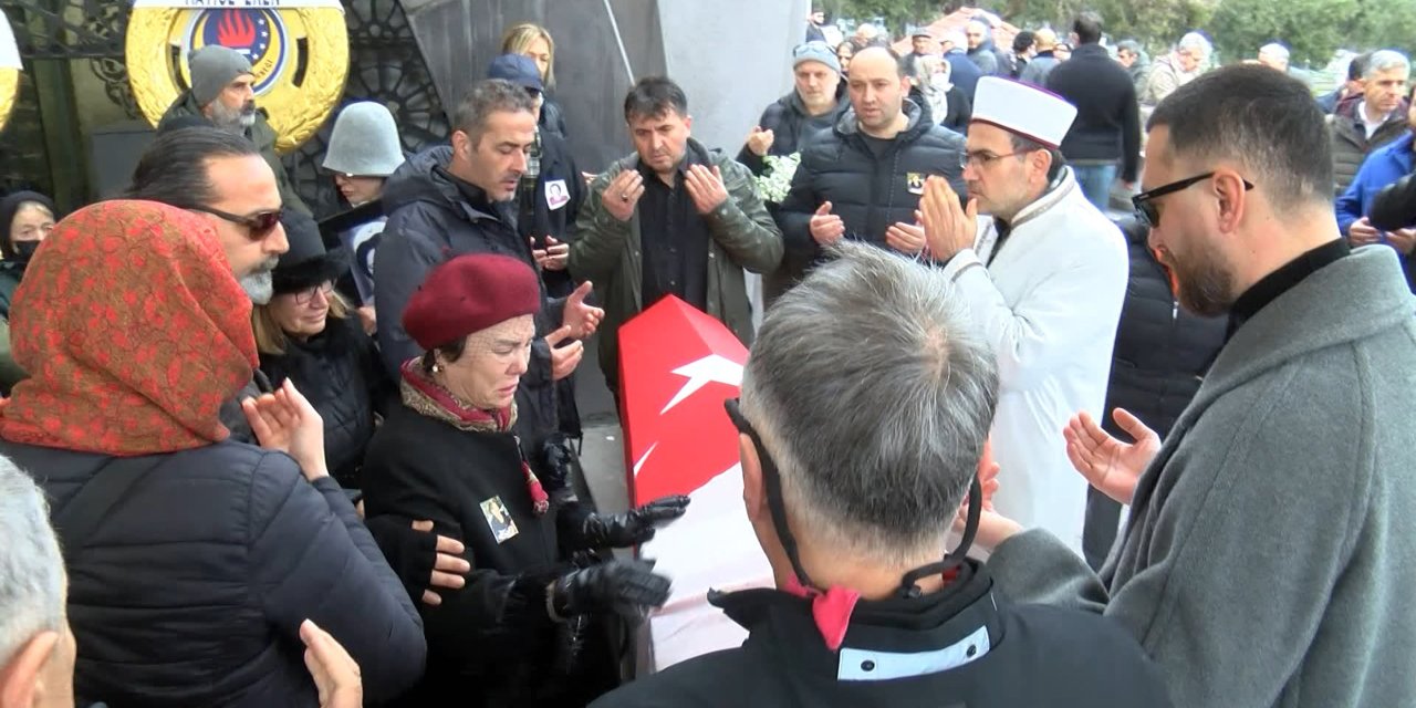 İstanbul - Türk Ordusunda 30 Yıl Hemşirelik Yapan Ömrünisa Özüyiğit'e Veda