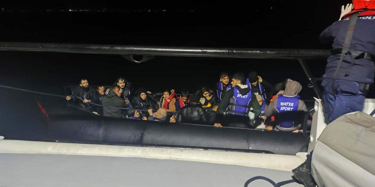 Bodrum'da 22 Kaçak Göçmen Kurtarıldı, 60 Kaçak Göçmen Yakalandı