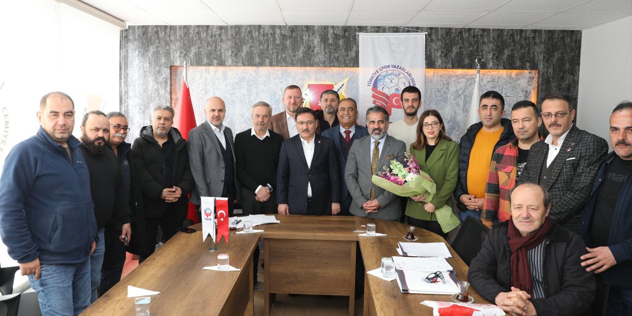Tsyd Kayseri Şubesi'nde Oktay Ensari Güven Tazeledi