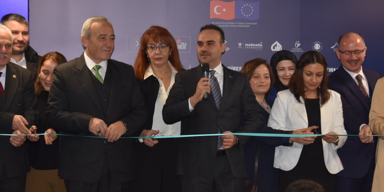 Bakan Kacır: Başkalarının Hayal Bile Edemeyeceği Projeleri Çeyrek Asra Sığdırdık