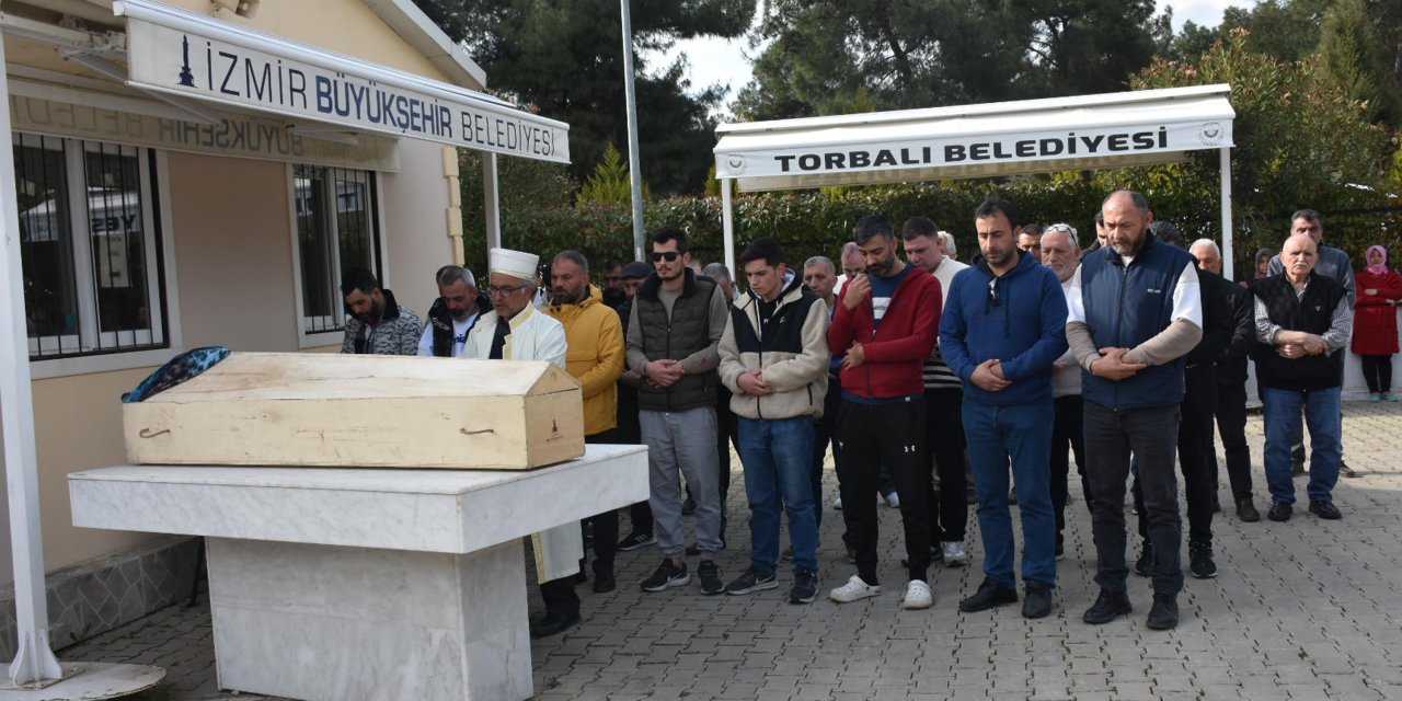 Kadınlar Günü'nde Bıçaklı Saldırıya Uğrayan İlayda Öldü, Annesi Yaralandı (2)