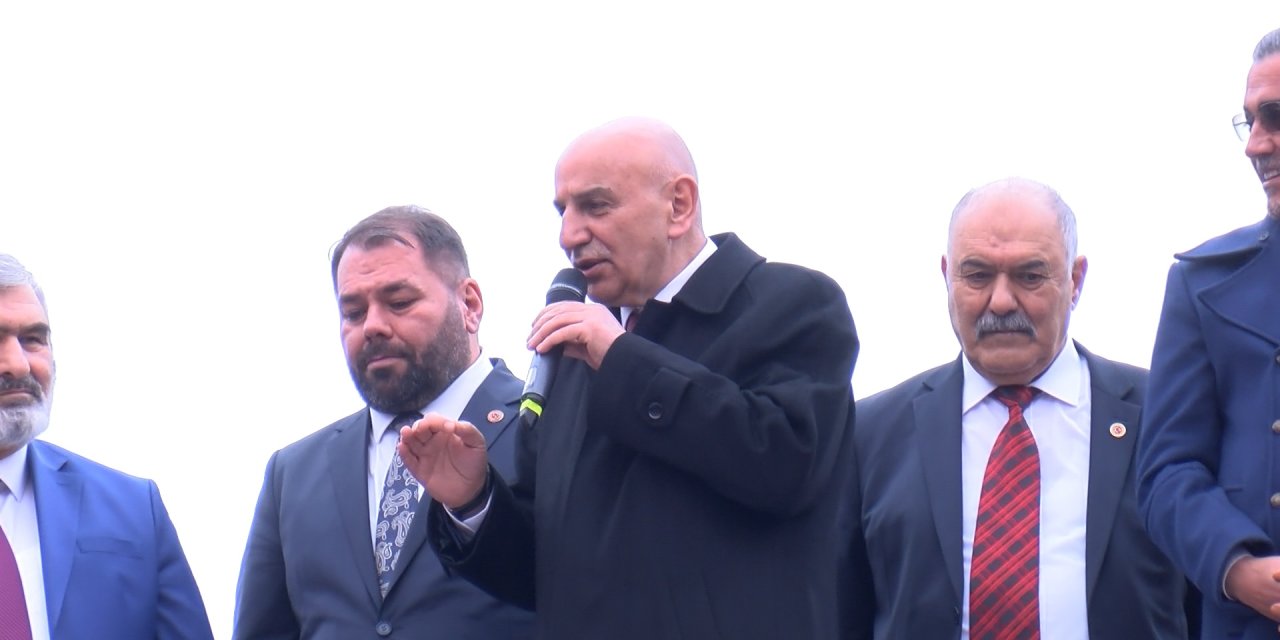 Turgut Altınok: Dem'in Himayesi Altına Giren Bir Başkan Var (2)