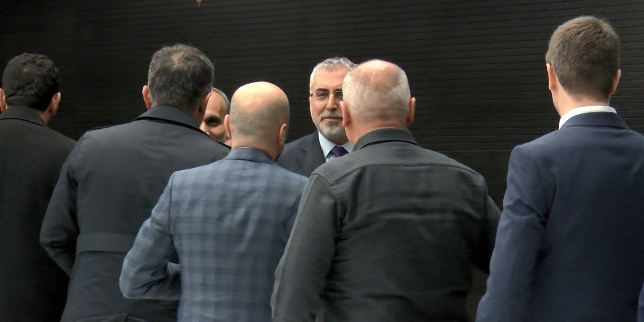 İstanbul- Bakan Işıkhan: Türkiye Ekonomisi Avrupa Ülkeleri Arasında En Çok Büyüyen Ekonomi Oldu