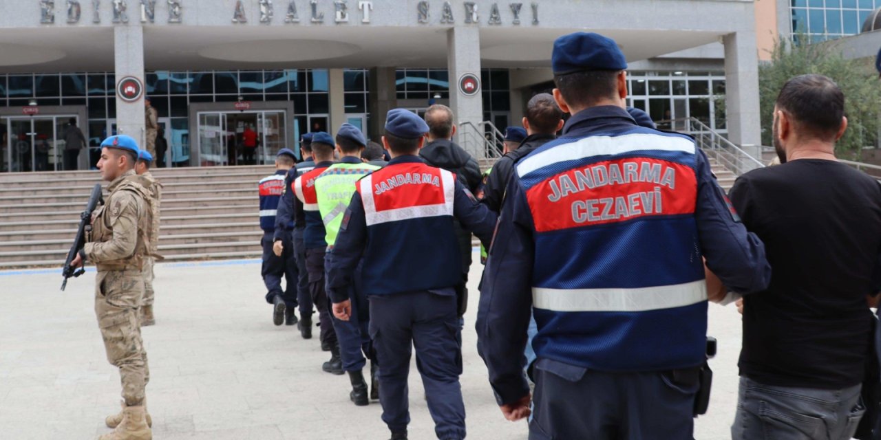Edirne'de Yurt Dışına Kaçmaya Çalışan 14 Terör Şüphelisi Yakalandı