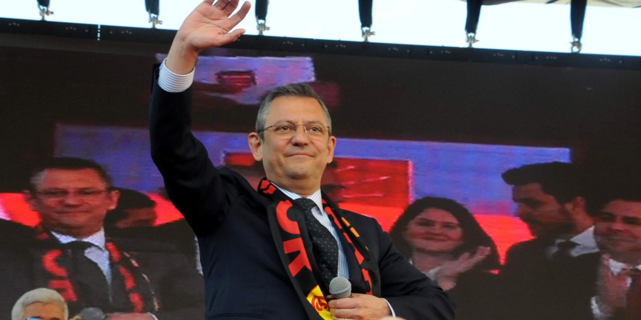 Özgür Özel: Babaevinin Kapıları Ardına Kadar Açıktır, Buyursunlar Gelsinler (2)