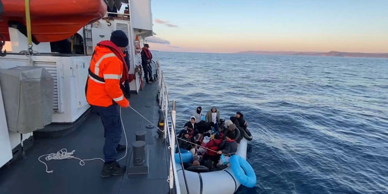 Çanakkale Açıklarında 79 Kaçak Göçmen Yakalandı