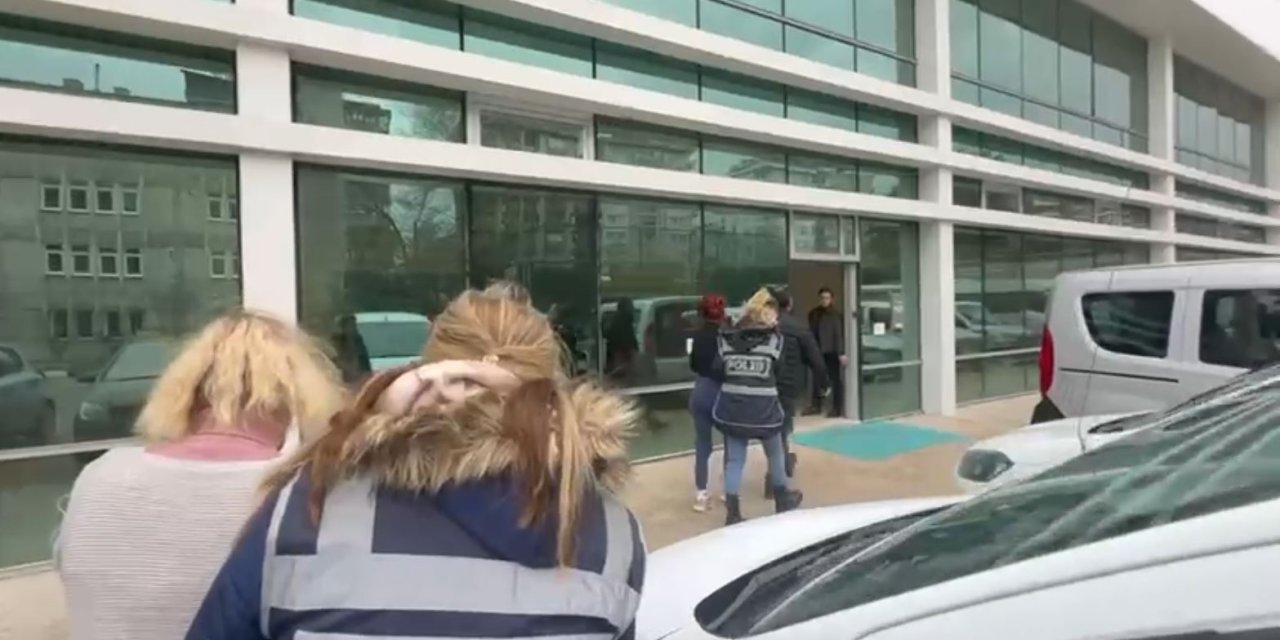 ‘Evlere ‘Dil Düşürme’ Yöntemiyle Giren Hırsızlara Operasyon: 8 Gözaltı