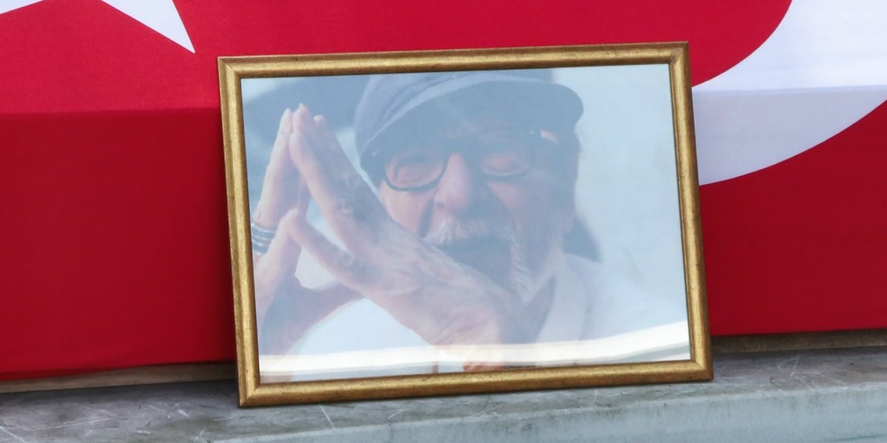 İstanbul - Usta Oyuncu Kayhan Yıldızoğlu Son Yolculuğuna Uğurlandı