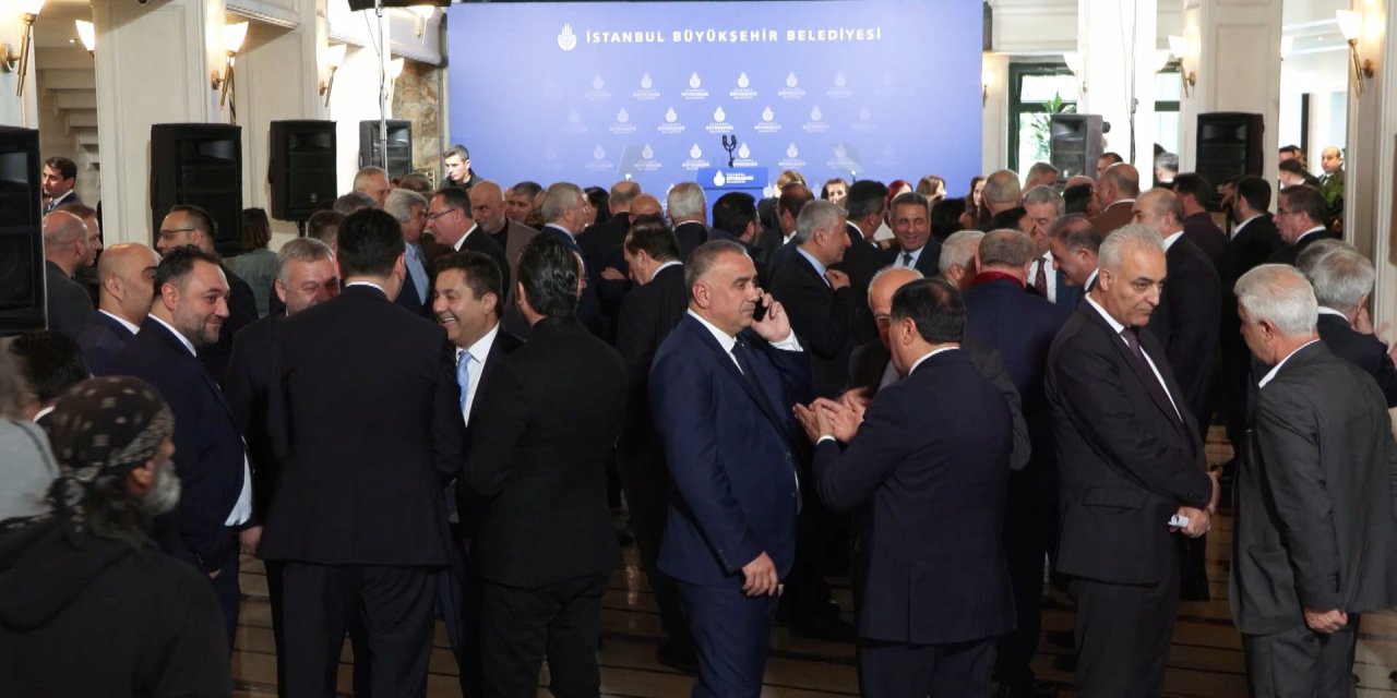 İmamoğlu: Bütün Meclis Üyesi Arkadaşlarımdan  Helallik İsterim