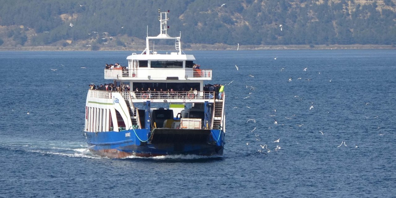 Çanakkale Gökçeada Ve Bozcaada Feribot Seferlerine 'Fırtına' Engeli