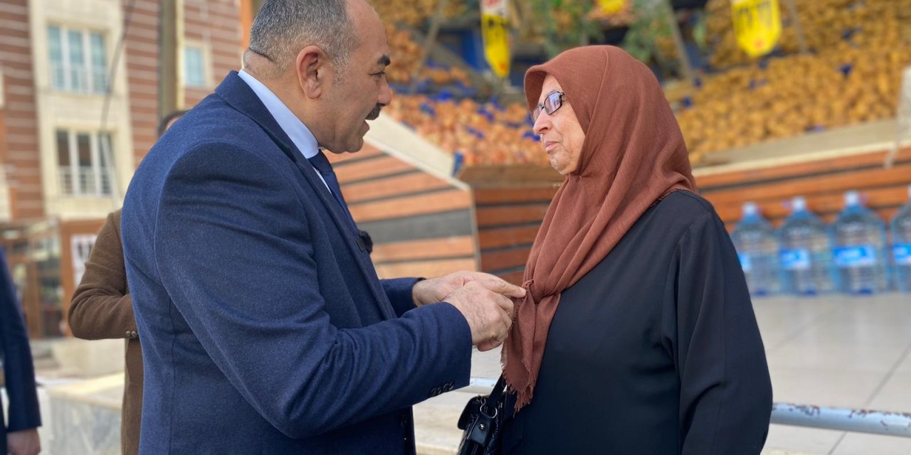 İstanbul-iyi Parti Esenyurt  Adayı Yıldız: İnsanların İstediklerini Alamadıkları İçin Üzüldüklerini Görüyoruz