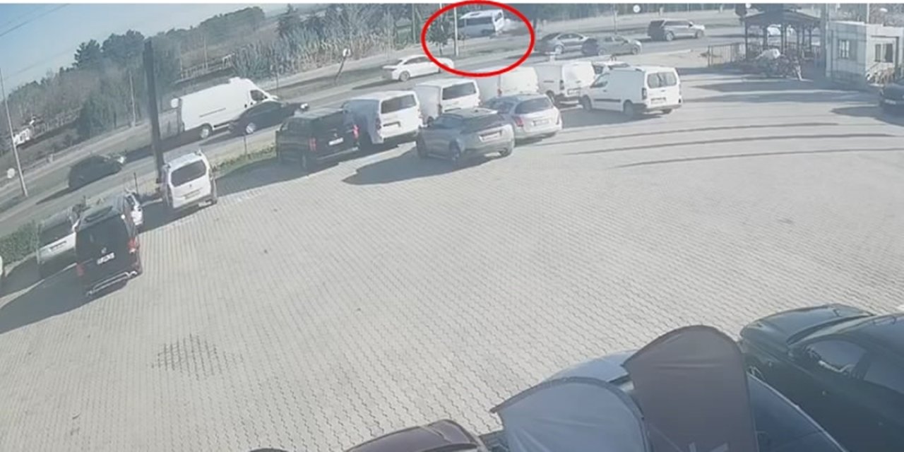 Şarampole Devrilen Minibüsteki 4’ü Çocuk, 9 Kişi Yaralandı