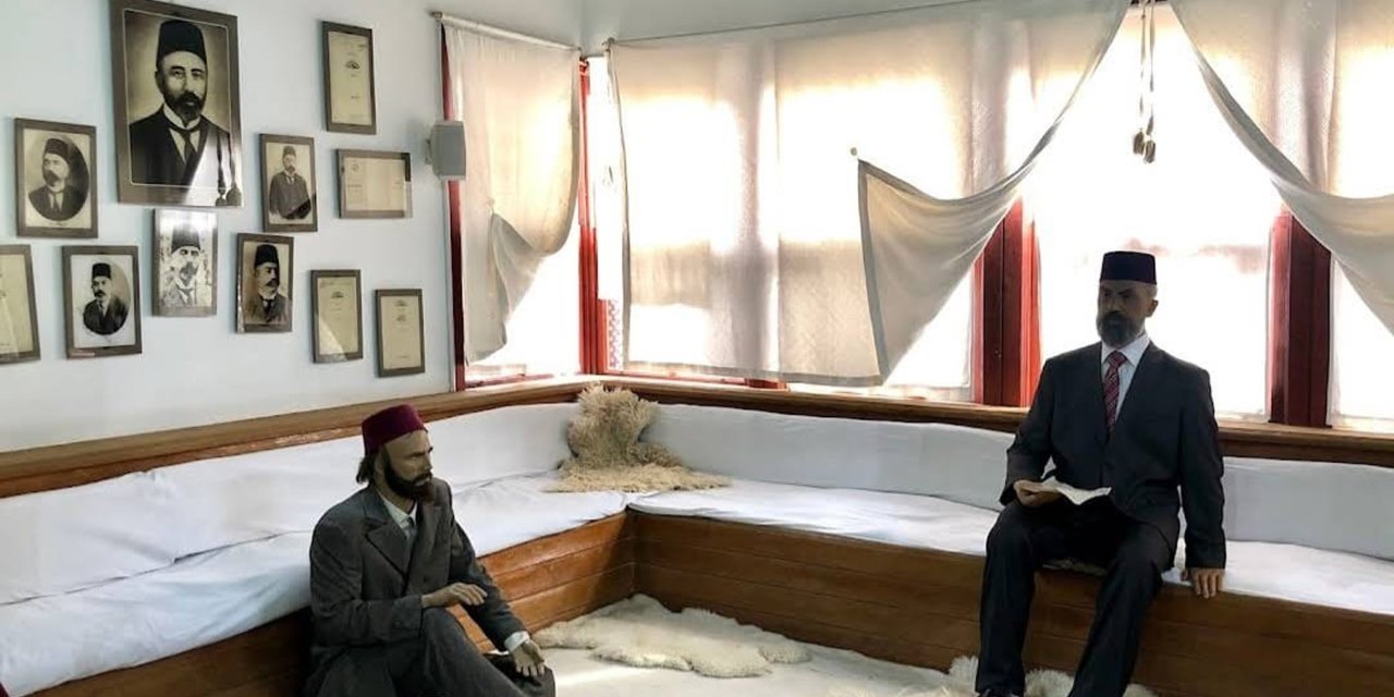 Prof. Dr. Köç: İstiklal Marşı Dergahta Değil, Misafirhanede Yazıldı