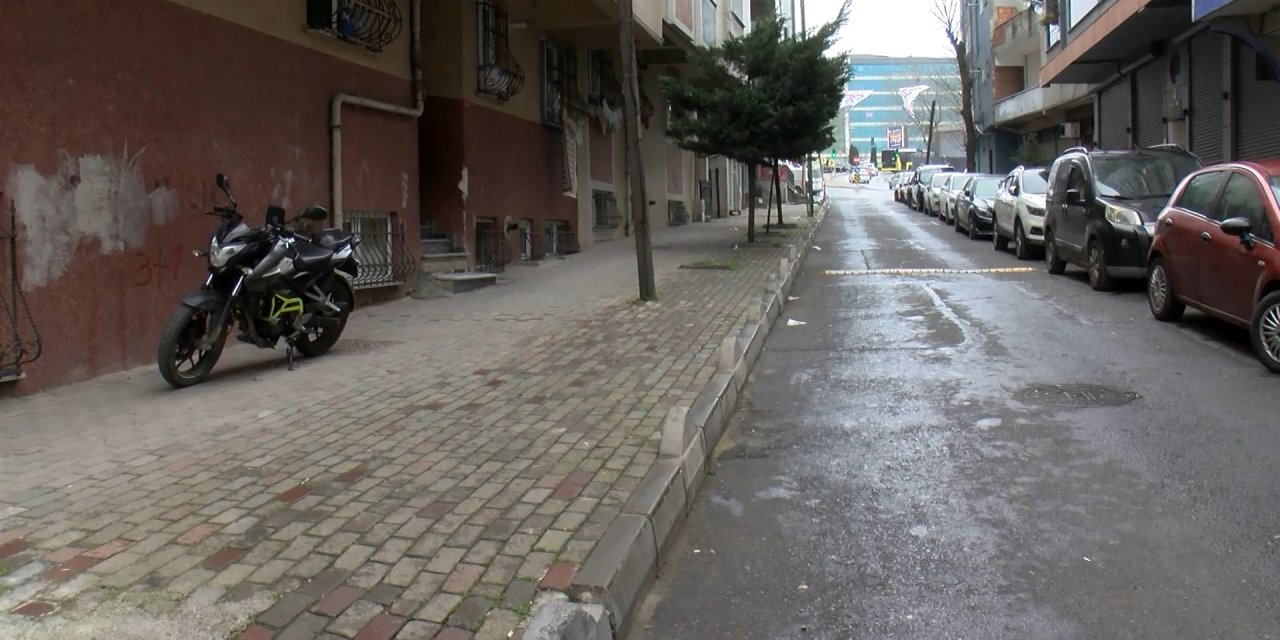 Bağcılar'da Ölen Kadını Poşetlere Sarıp 10 Gün Aynı Evde Yaşadı