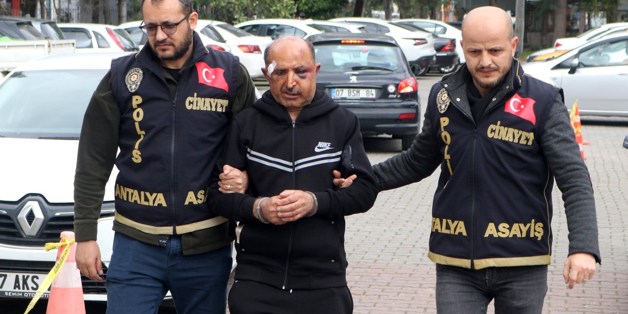 Eşini Bıçaklayarak Öldürüp, Kendini Asarak İntihara Kalkıştı (2)