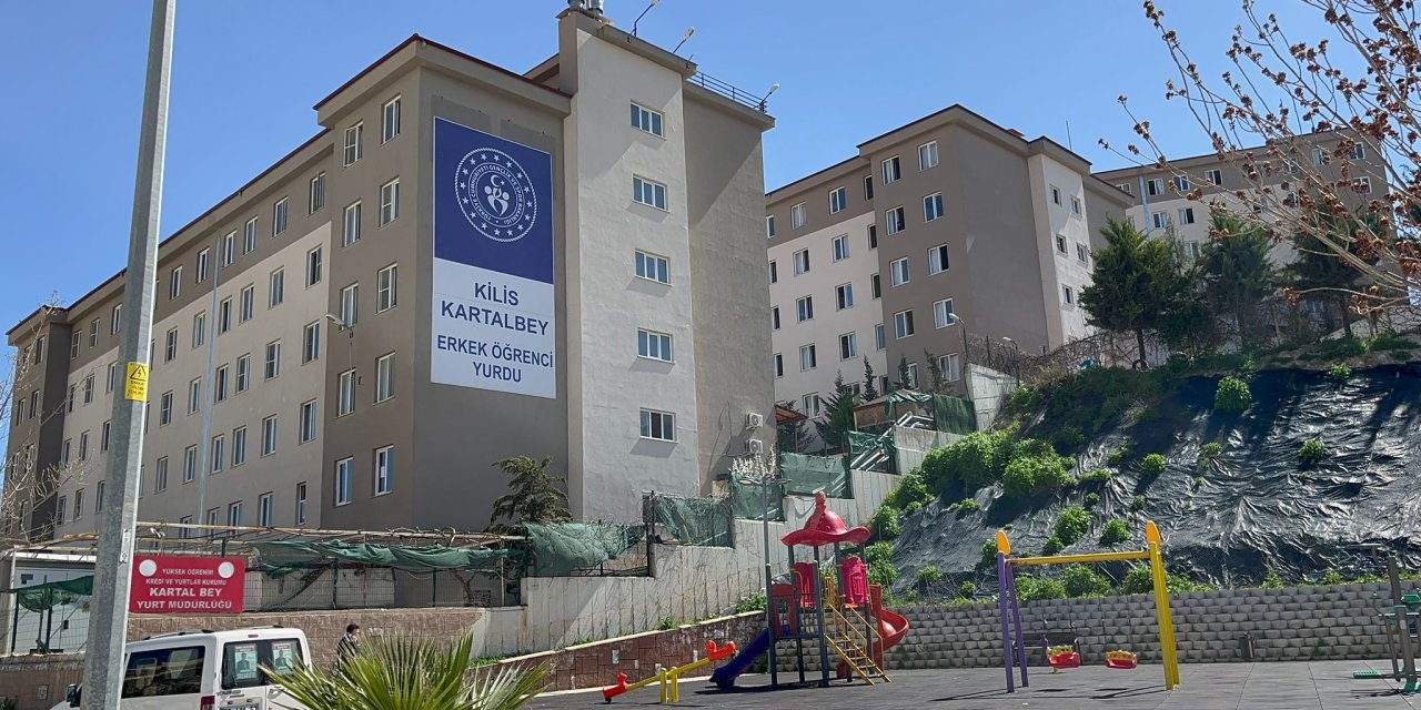 Yurda Getirdiği Tabancayla Oda Arkadaşını Öldürdü; 'Şakalaşıyorduk' Dedi