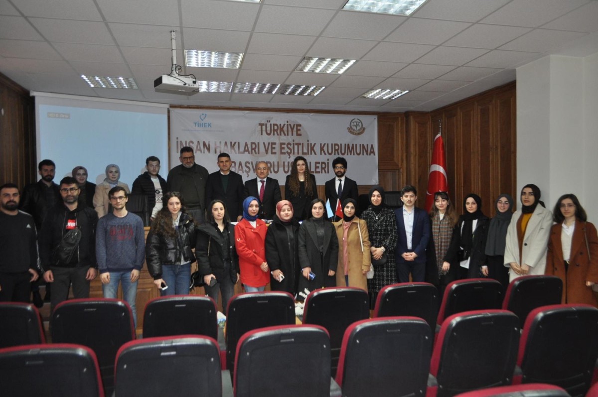 Mertoğlu Rize Barosunda Seminer Verdi