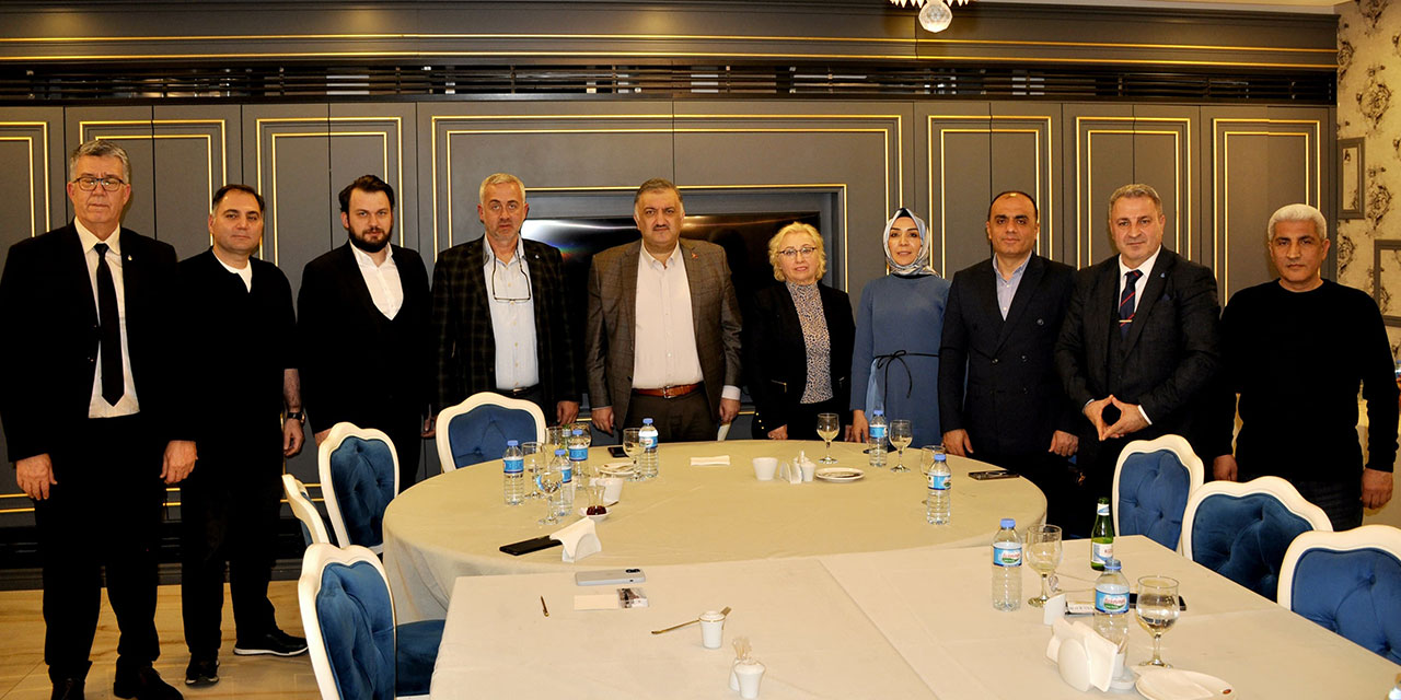 DEVA Partili Karal: AK Parti kendine yapılan bütün haksızlıkları unutmuşçasına şimdi aynısını başkalarına reva görüyor