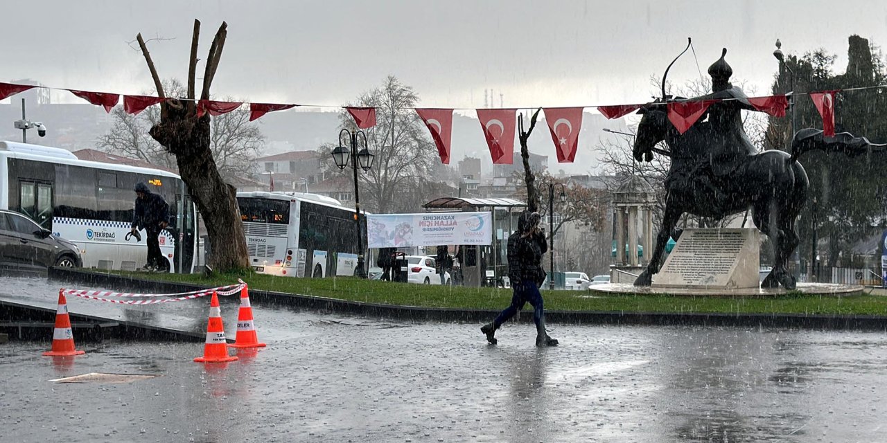 Tekirdağ'da Dolu Yağdı