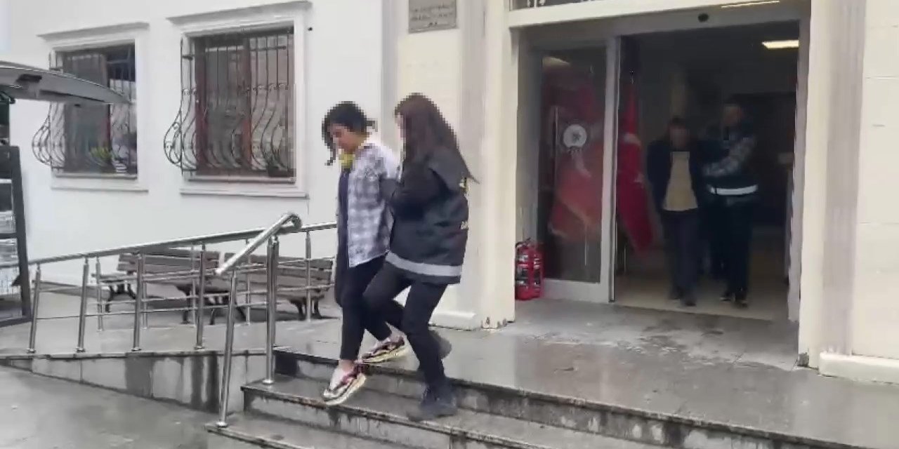 İstanbul-bağcılar'da Poşete Sarılı Halde Bulunan Kadın Cesediyle İlgili 3 Kişi Tutuklandı