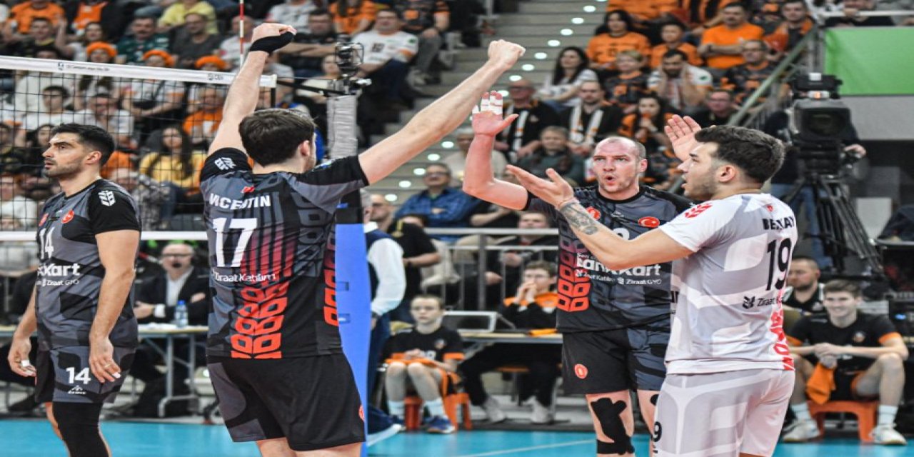 Jastrzebski Wegiel – Ziraat Bankkart: 3-0