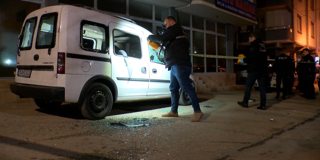 Husumetli Oldukları Kardeşlerin Aracını Takip Edip, Yolunu Kestikten Sonra Ateş Açtılar