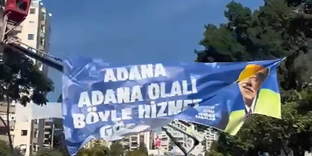 Görüntü Kirliliği Ve Ölümlü Trafik Kazası Nedeniyle Adana'da Seçim Afişleri Kaldırılıyor