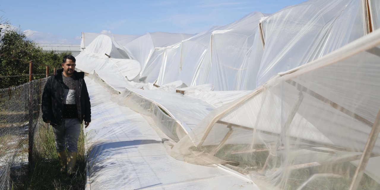 Uçuş Trafiğini Aksatan Dolu, Tarım Alanlarına Zarar Verdi