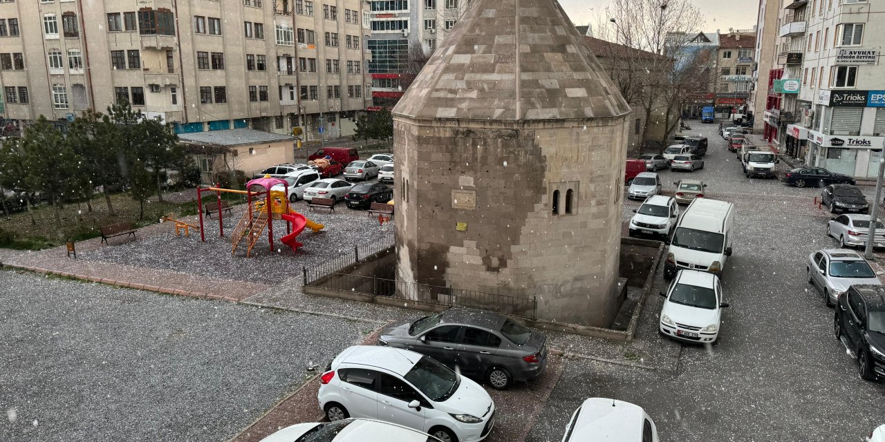 Kayseri'de Dolu Yağışı