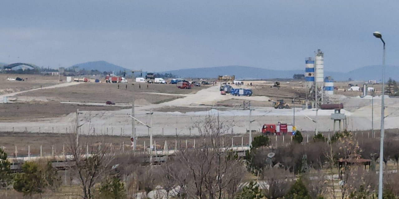 Konya'da Eğitim Uçağı İş Makinesinin Üzerine Düştü; 1 Şehit