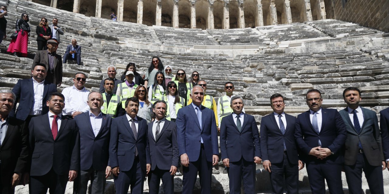 Bakan Ersoy: Aspendos'ta 4 Yıl Sonra Antik Kentin Yüzde 30'unda Kazı Ve Restorasyon Çalışmalarını Tamamlamayı Planlıyoruz