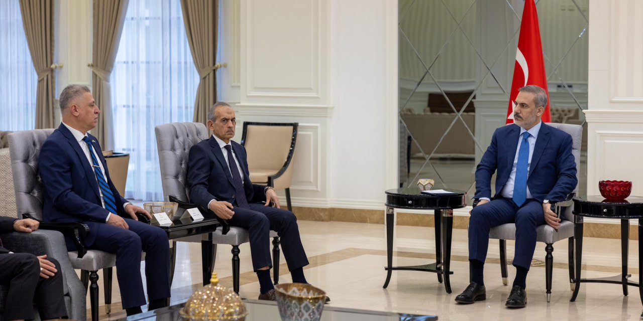 Bakan Fidan, Irak Türkmen Cephesi Başkanı Turan İle Görüştü