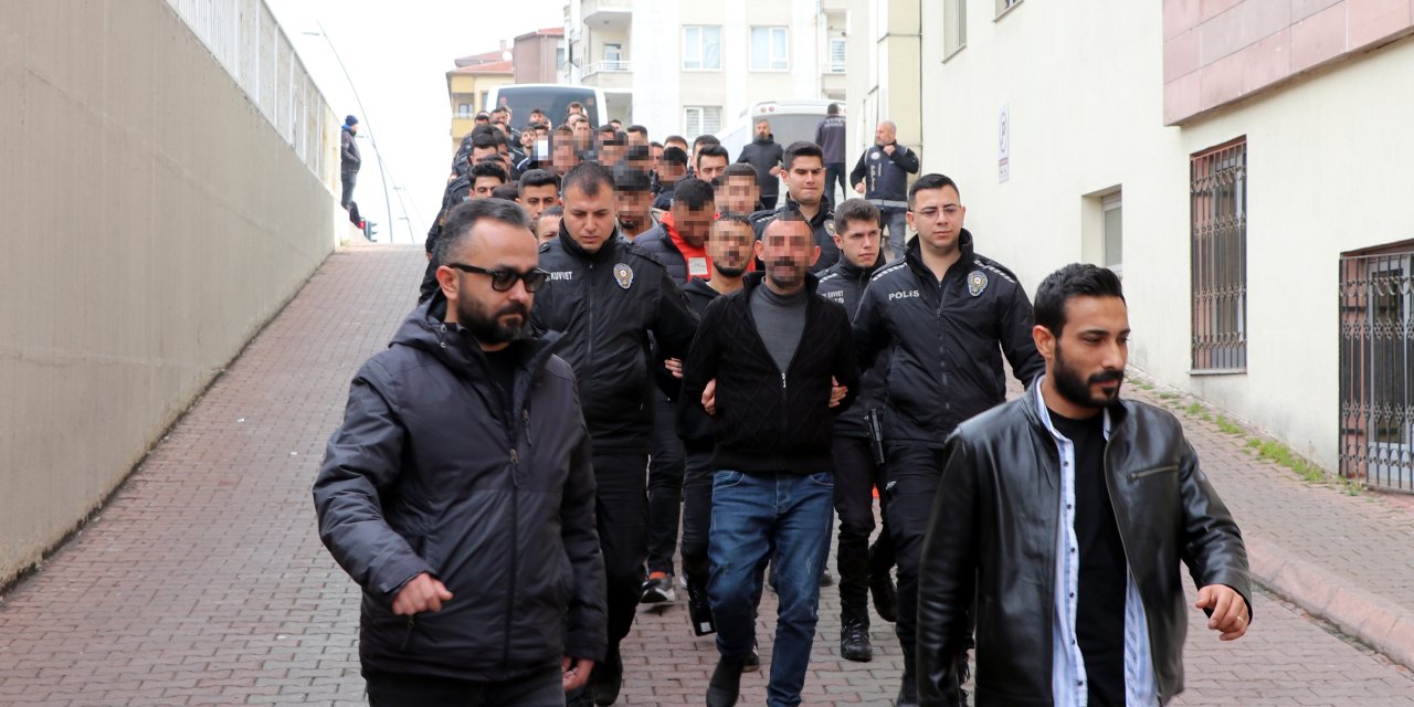 Kayseri'de 'yılanlar Grubu'na Operasyonda 23 Şüpheli Adliyede