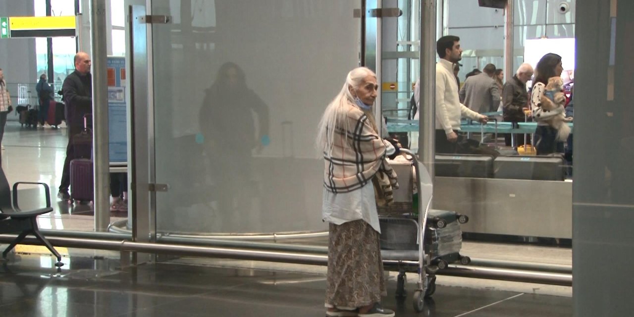 İstanbul - İstanbul Havalimanı'nda Yaşayan İranlı Akademisyen Geri Gönderme Merkezi'ne Götürüldü