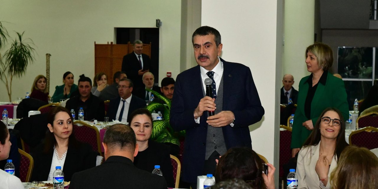 Bakan Tekin: Eğitime Destek Olacak Başkan Seçerseniz Çocuğunuzun Geleceğinizi Kurtarmış Olursunuz (2)