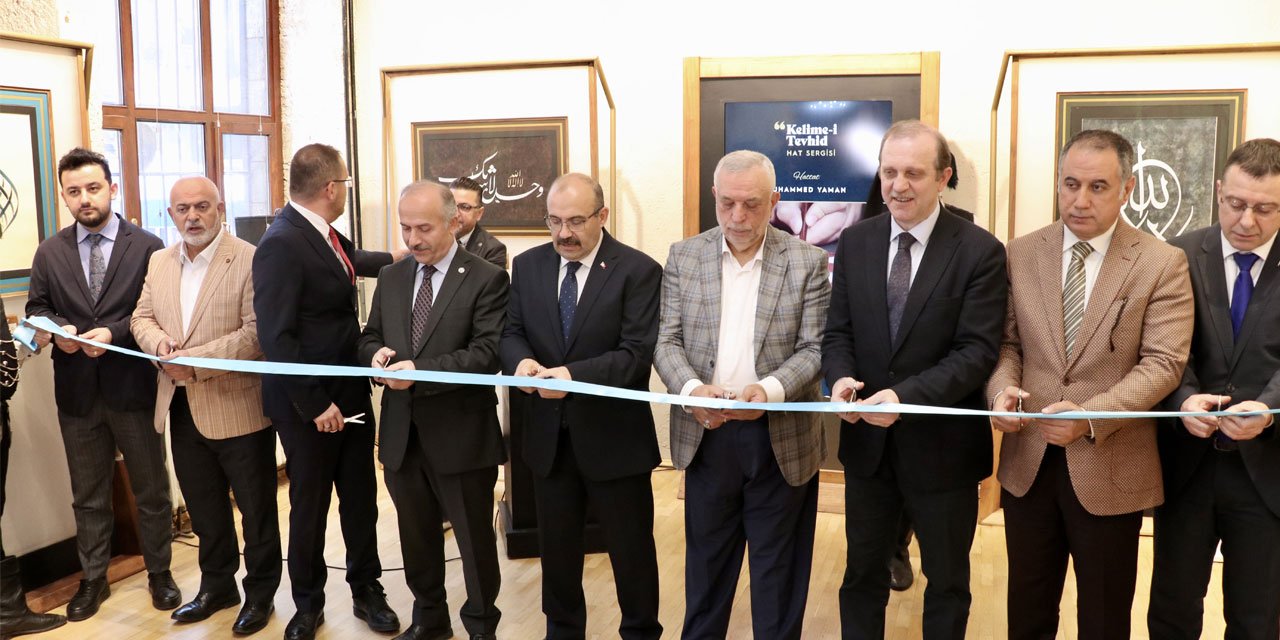 Trabzon'da "Kelime-i Tevhid Hat Sergisi" sanatseverlerle buluştu