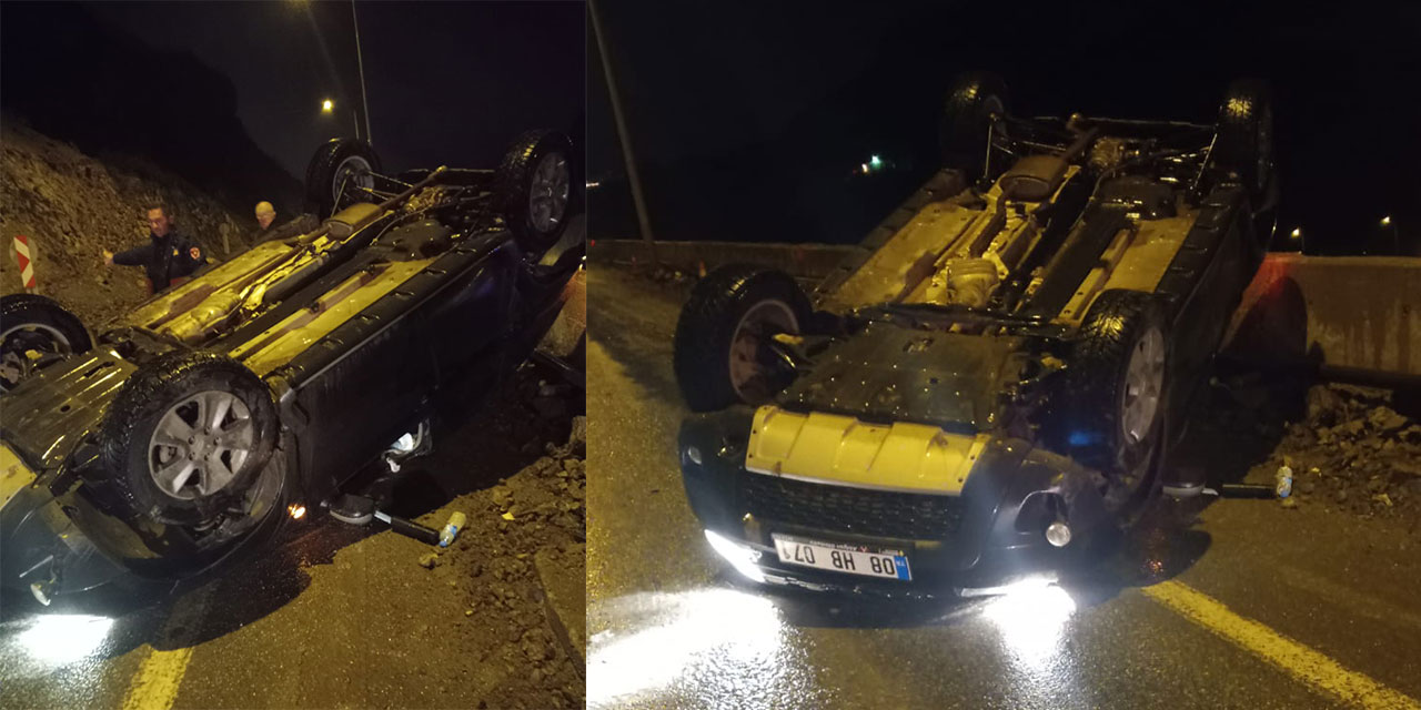 Artvin'de kaya parçasına çarparak devrilen otomobildeki 4 kişi yaralandı